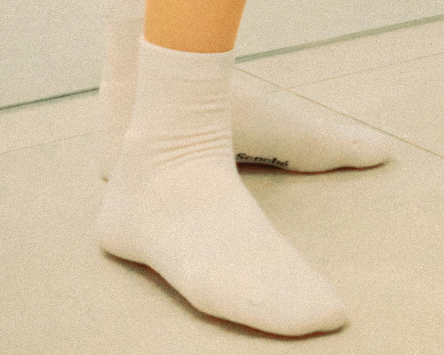 White Barino™ Mid Crew