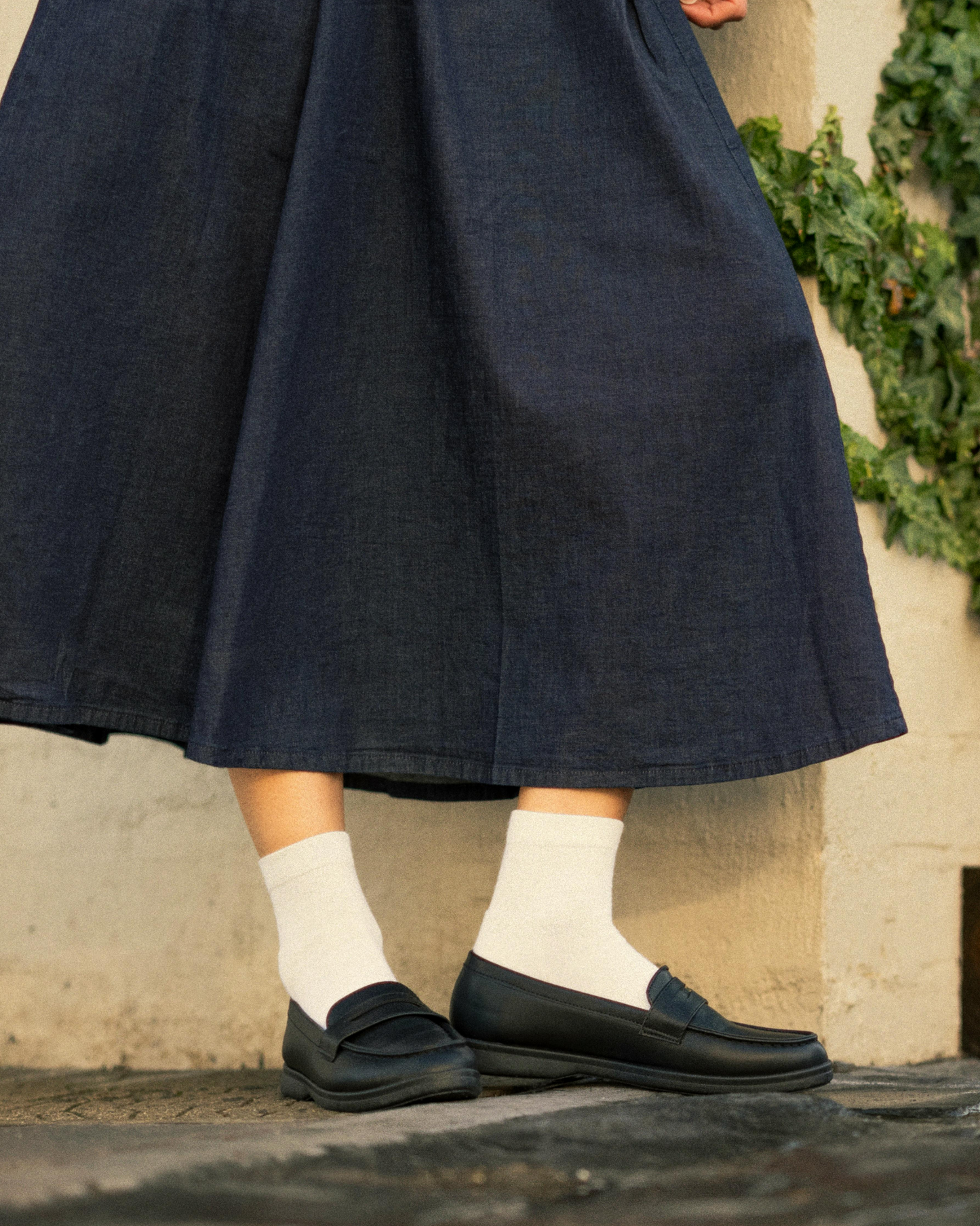 White Barino™ Mid Crew